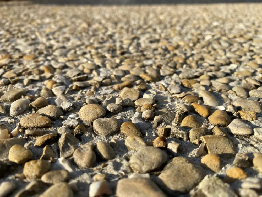 beton-desactivé-moquette-de-pierrewebp